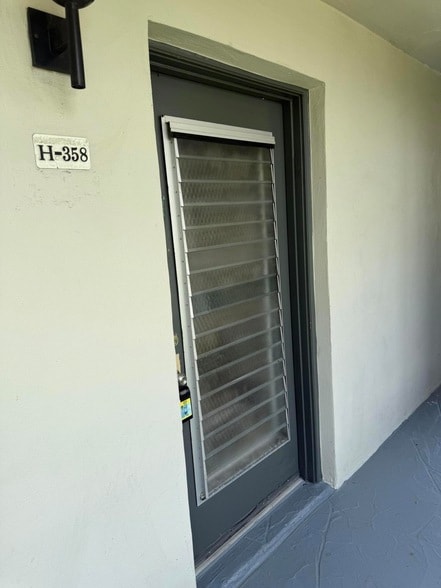 Building Photo - 358 Normandy H