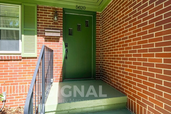 Photo - 5620 8th Ave S