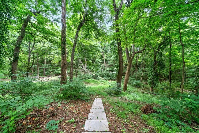 Photo - 3 Bedroom 3 Full Bathrooms on .86 acre lot