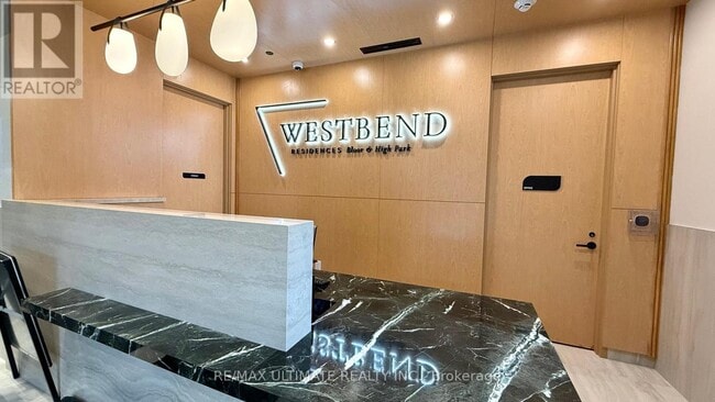 Photo - 1660 Bloor St W Unité 318