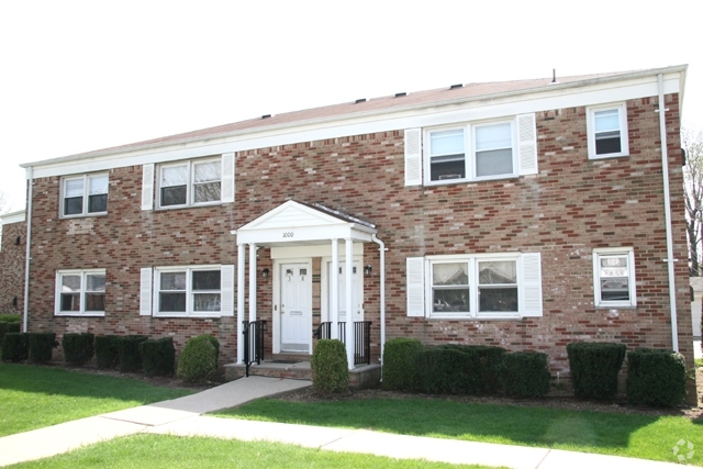 Building Photo - St. Charles Apartments (MP West Caldwell)