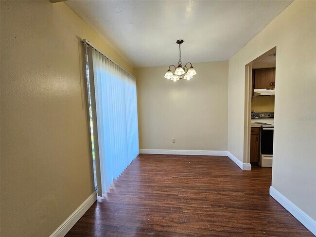 Photo - 7602 W Powhatan Ave Unidad 2