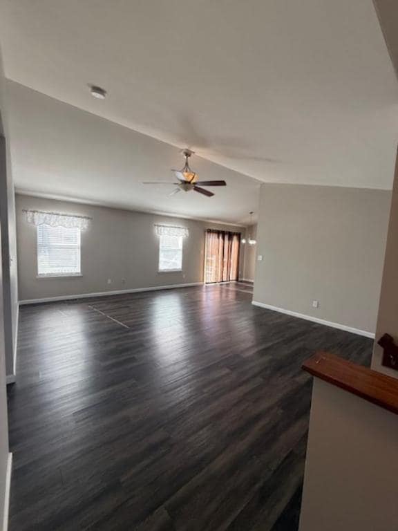 Photo - 404 Wynchat Dr