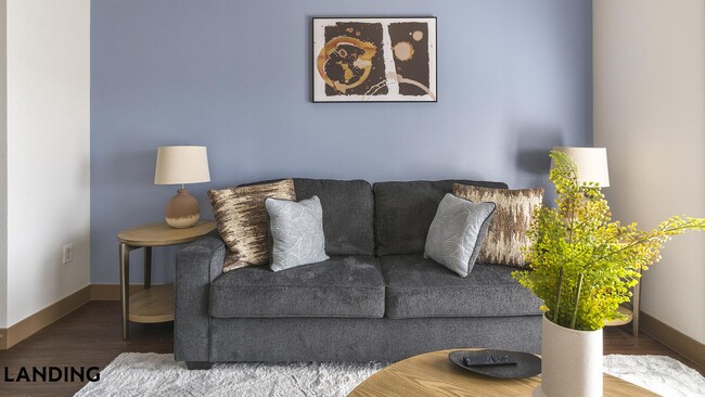 Building Photo - 13920 Mandolin Dr