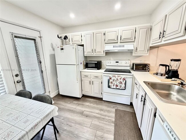 Photo - 2707 Nassau Bend Unit H2