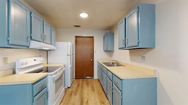 Photo - 1002 Verde Dr Unit A