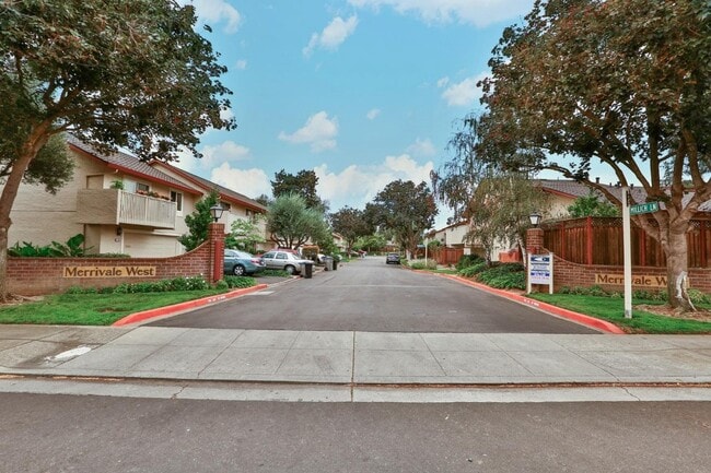 Photo - 1344 Merrivale West Sq