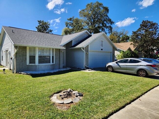 Building Photo - Spacious  2 Bedroom 2 Bathroom home Coming Soon!