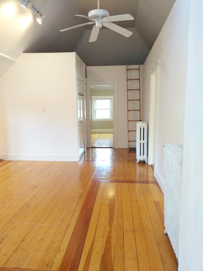 *Pictures are representative samples of the advertised unit. In some cases, the actual units you tou - 183 Babcock St Unit A3