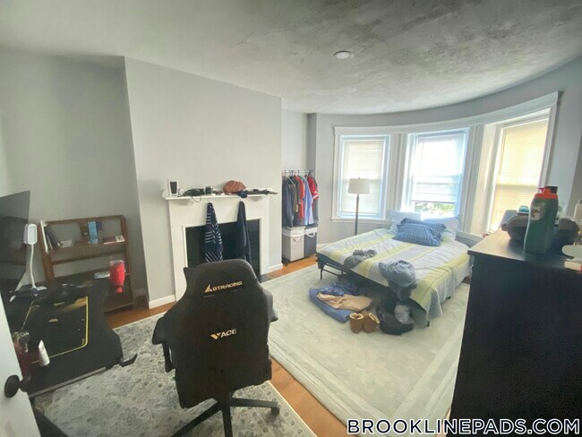 1890 Beacon St Unit 2