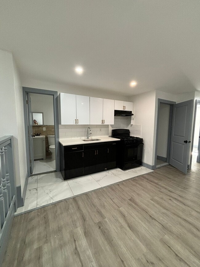 655 S 11th St 1 - 655 S 19th St Apartments Unit 3