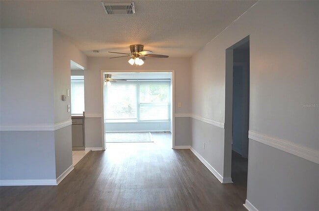 Photo - 9632 42nd St N