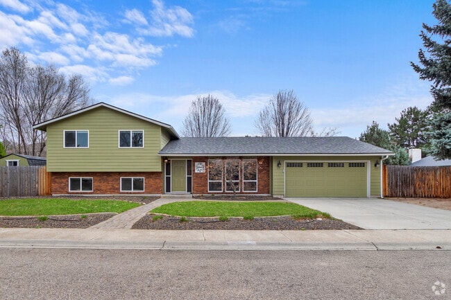 Building Photo - 1897 E Quincy Dr Rental