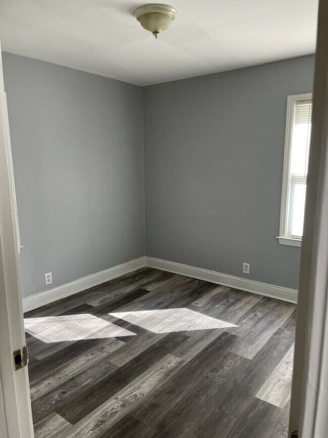 Photo - Updated two bedroom one bath duplex in Cap...