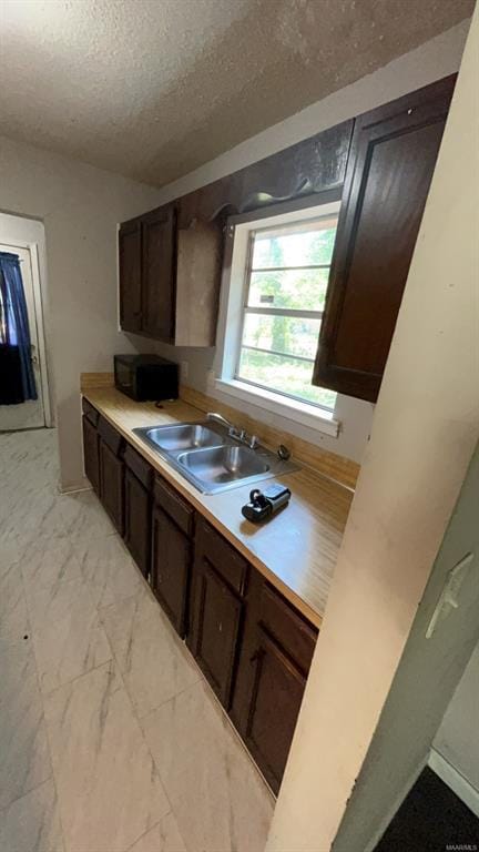 Photo - 6125 Oakleigh Rd