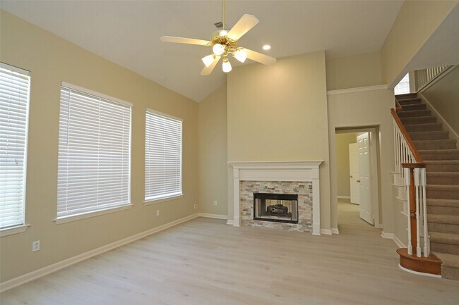 Photo - 7534 Orchard Hills Ln