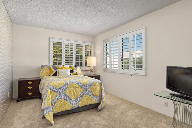 Photo - 73330 Shadow Mountain Dr Unit 32