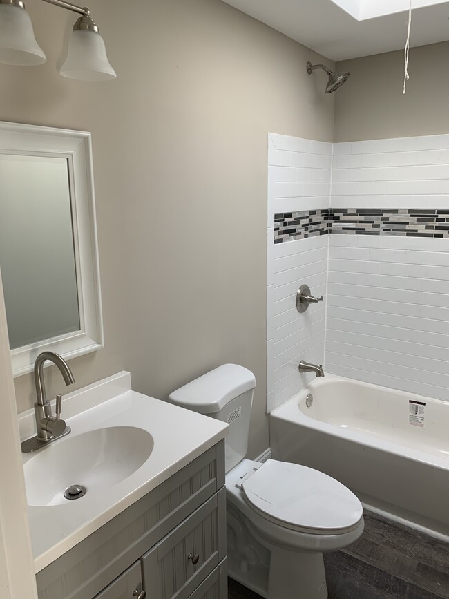 Photo - 607 Cheraton rd