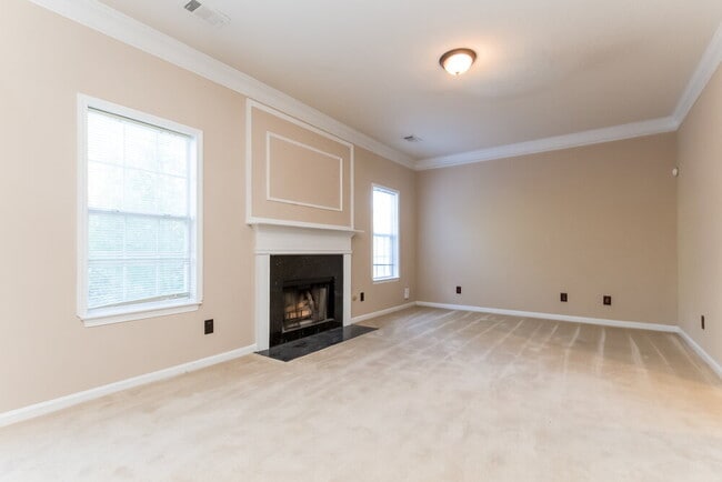 Photo - 4063 Percheron Ln SW