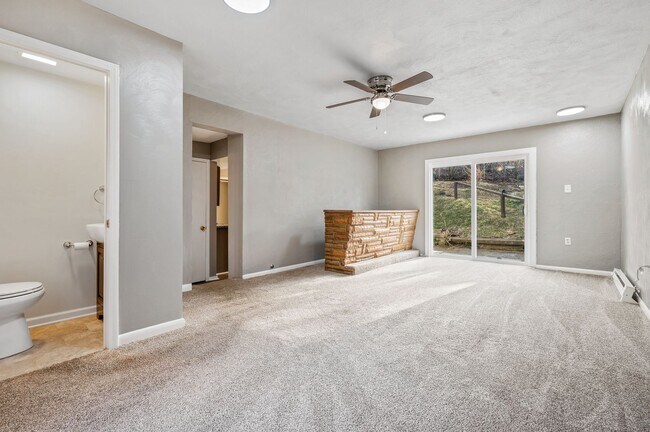Photo - Updated 3 bedroom in Elliot Minutes from the West End Overlook!