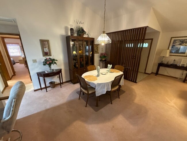 Photo - 117 Golfview Dr