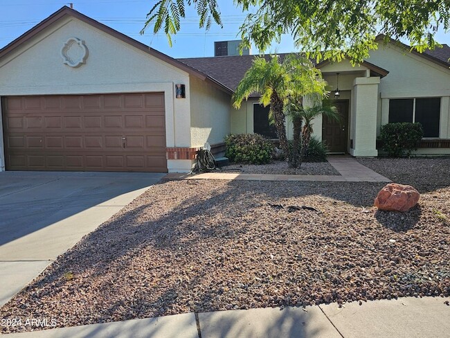 Photo - 620 S Laveen Dr House