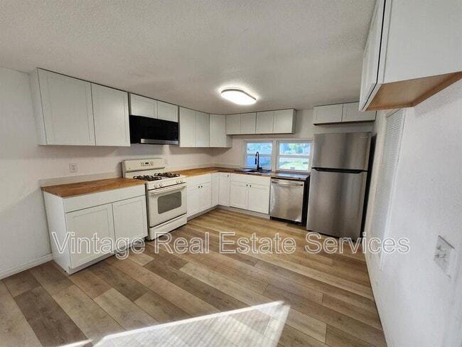 Photo - 114 Hillside Dr