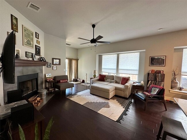 Photo - 8021 Izetta Ln