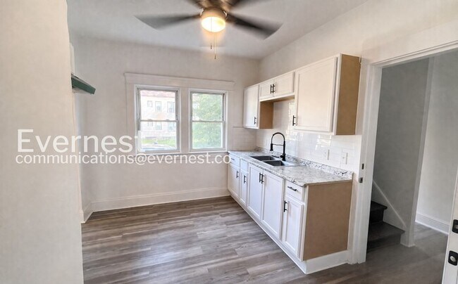 Photo - 937 Parkway Rd Unit 1