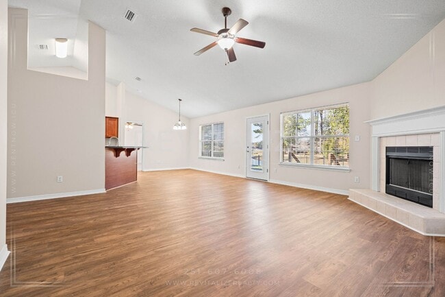 Photo - Beautiful 4-Bed 2-Bath Home on Corner Lot in Gated Community