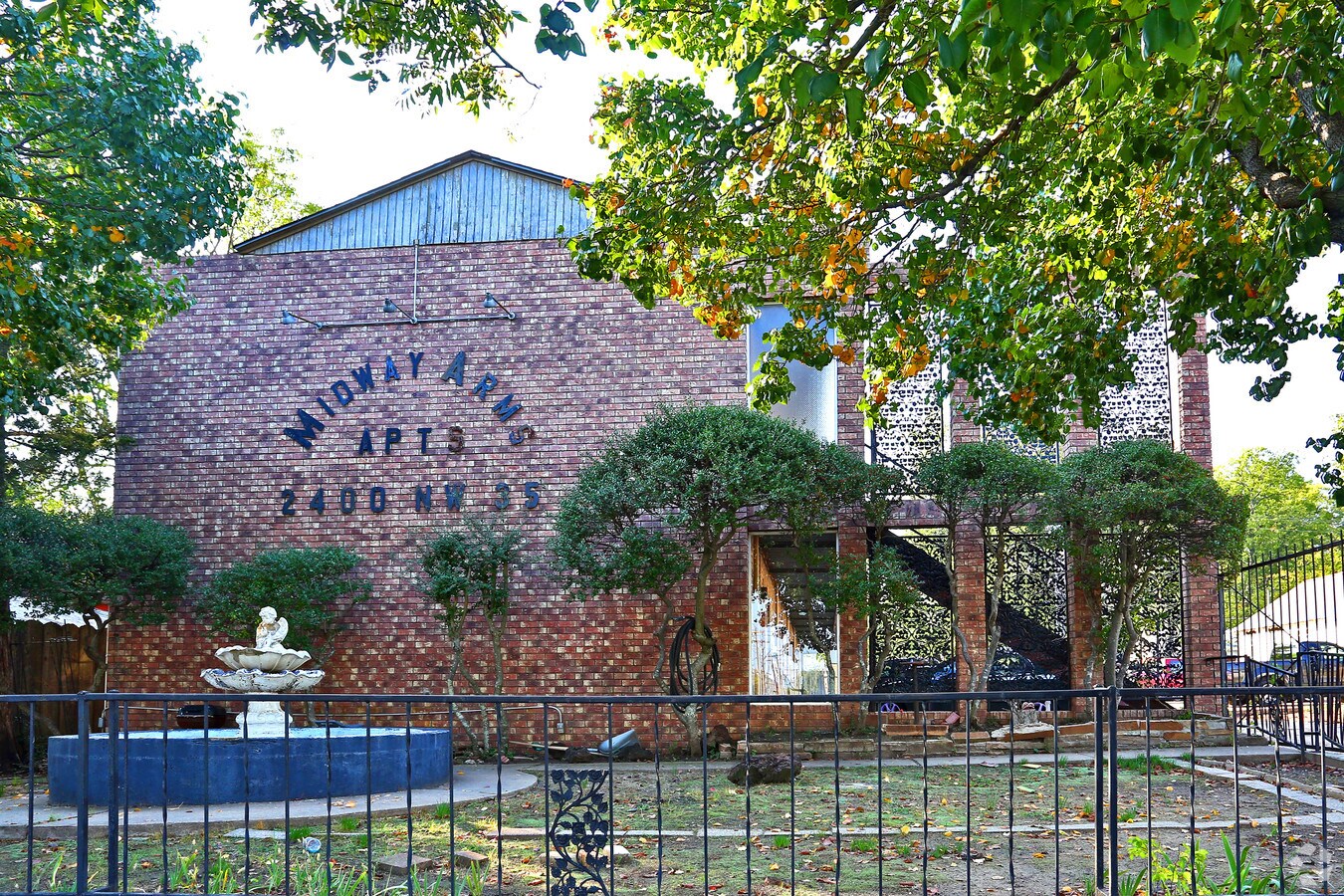Photo - MIDWAY ARMS APARTMENTS