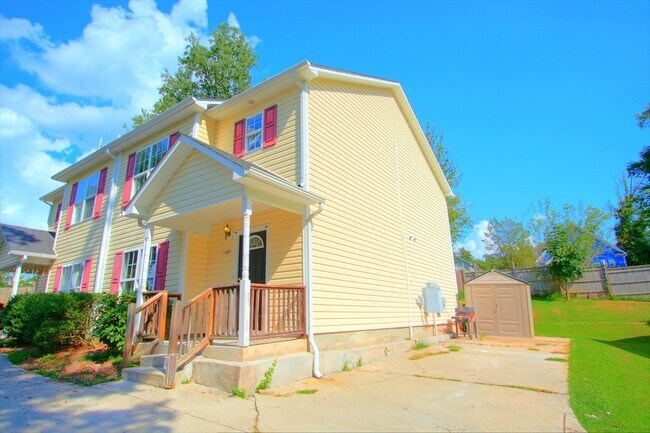 Photo - 1140 Drew St Unidad B