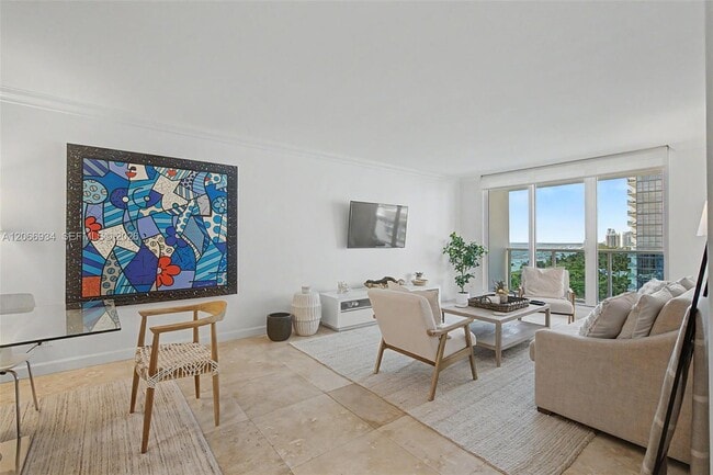Photo - 2301 Collins Ave Unit 908