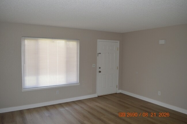 Photo - 632 Walnut Ave
