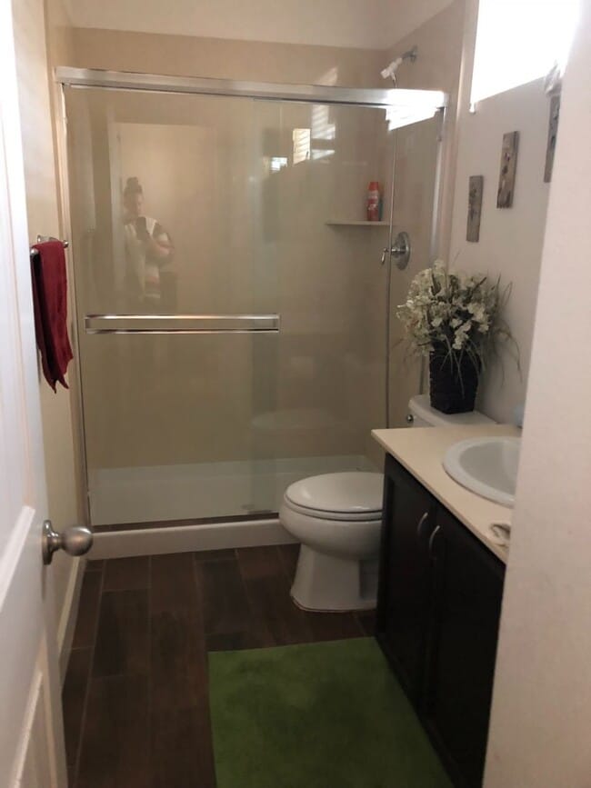 Photo - Beautiful 4 Bed 3 Bath Near Iron Point wit...