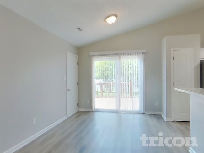 Photo - 15228 Pangborn Pl