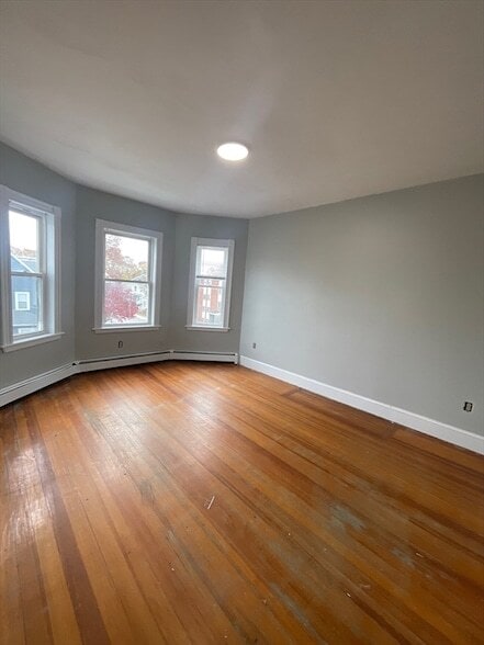 Photo - 475 Norfolk St Unit 3