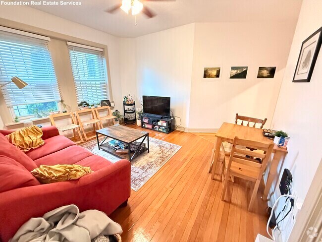 Building Photo - 136 Sutherland Rd Unit 3 Rental