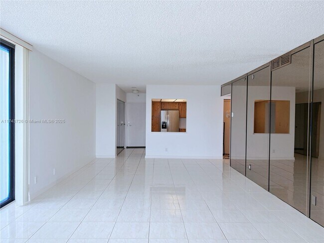 Photo - 20355 NE 34th Ct Unidad 2950