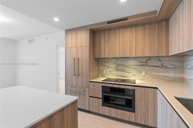 Photo - 77 SE 5th St Unit 3702