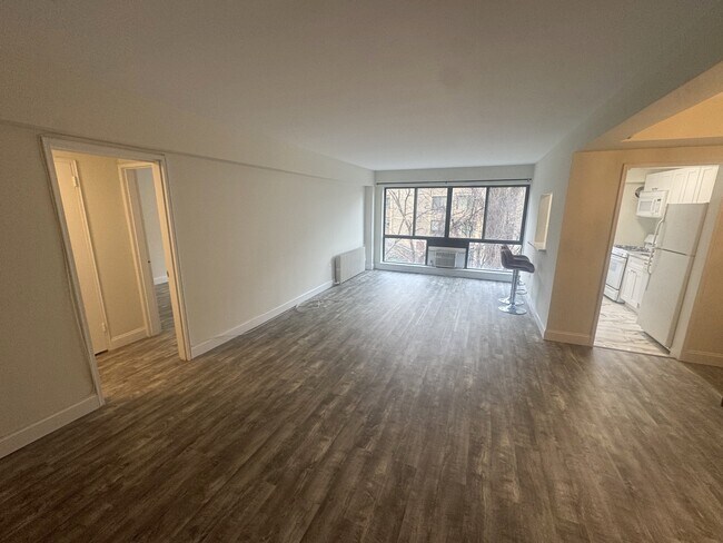 Photo - 3901 Tunlaw Rd NW