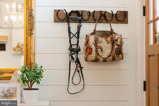 Photo - 13230 Falls Rd