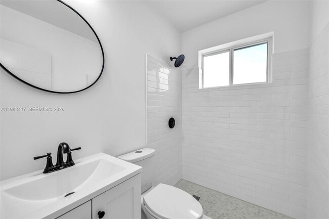 Photo - 104 SW 7th St