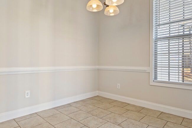 Photo - 1408 Southwick Ln