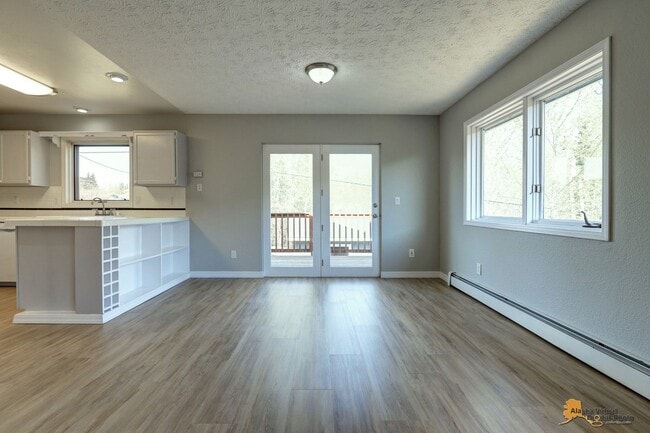 Building Photo - 4701 Grumman St Unit 1 Rental