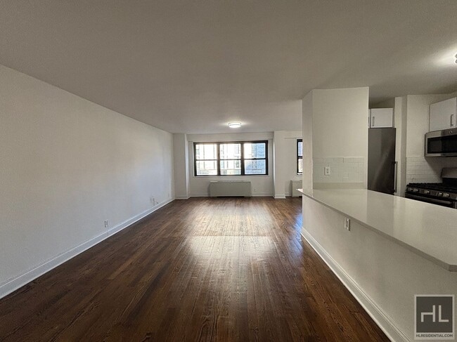 East 89th STREET