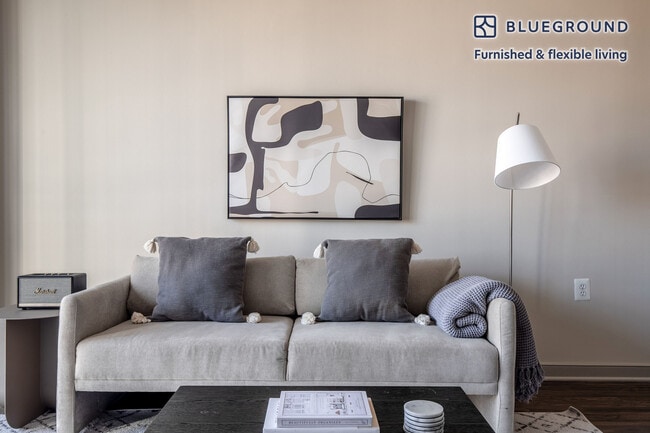 Photo - 7707 Wisconsin Ave Unidad FL8-ID723