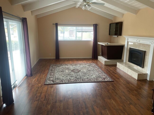 Photo - SARATOGA - Spacious Saratoga 3BR/2.5BA Home with Pool, Bonus Room & Beautiful Backyard