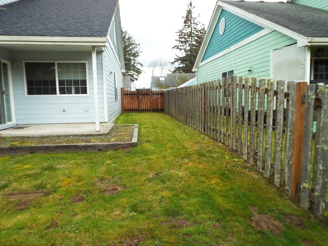 734 NW Date Ave.