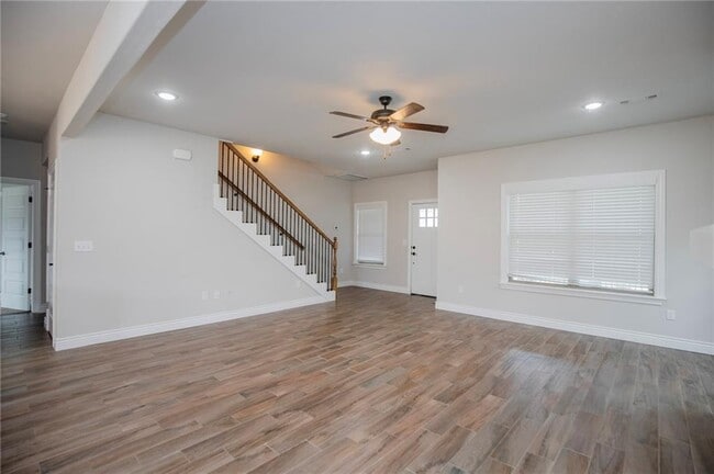 Photo - 337 Ryder St